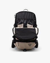 Laden Sie das Bild in den Galerie-Viewer, Herschel - All Season Pro Backpack 36L moonbeam