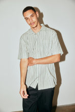 Laden Sie das Bild in den Galerie-Viewer, Former - Reynolds Striped Shirt bone green