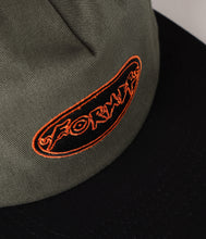 Laden Sie das Bild in den Galerie-Viewer, Former - Flatline Cap washed green