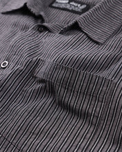 Laden Sie das Bild in den Galerie-Viewer, Former - Reynolds Striped Shirt worn black