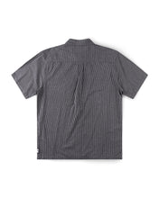 Laden Sie das Bild in den Galerie-Viewer, Former - Reynolds Striped Shirt worn black