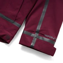Laden Sie das Bild in den Galerie-Viewer, Howl - Taped Snow Jacket burgundy