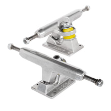 Laden Sie das Bild in den Galerie-Viewer, Lurpiv - 3 Solid Trucks polished