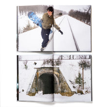 Laden Sie das Bild in den Galerie-Viewer, Torment Mag - Issue 8