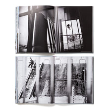 Laden Sie das Bild in den Galerie-Viewer, Torment Mag - Issue 8