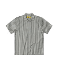 Laden Sie das Bild in den Galerie-Viewer, Former - Reynolds Striped Shirt bone green